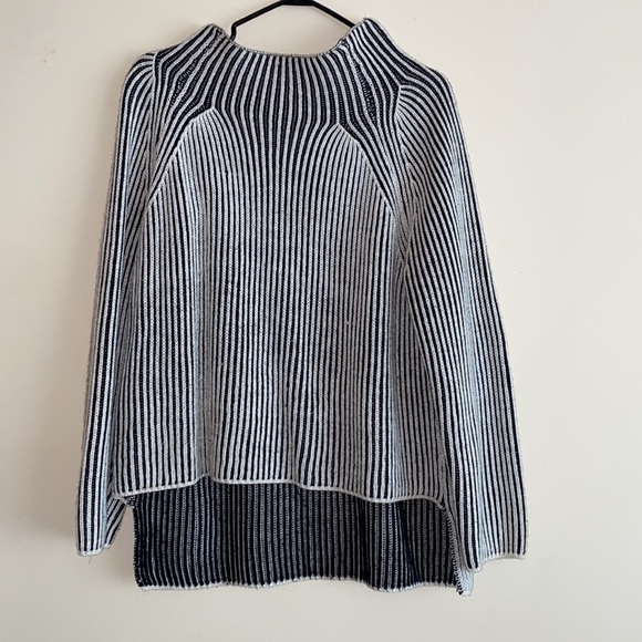 Plated-Knit Pullover Black and White Size Large - Picture 4 of 8